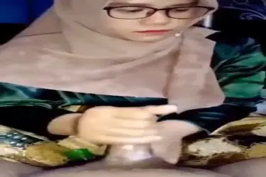 Bokep Indo Dicoliin Bu Guru Sampe Croot